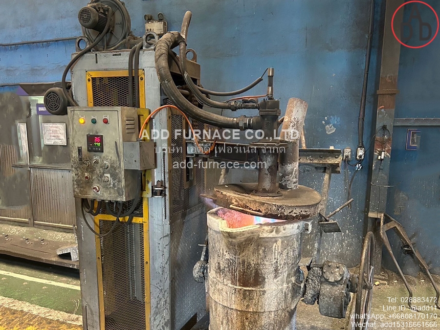 Yamataha TJ series Burner for Heating and Holding Aluminum Crucible (29)